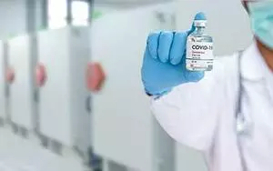 Mit BINDER-Ultratiefkühlschränken können Kühlketten sichergestellt werden