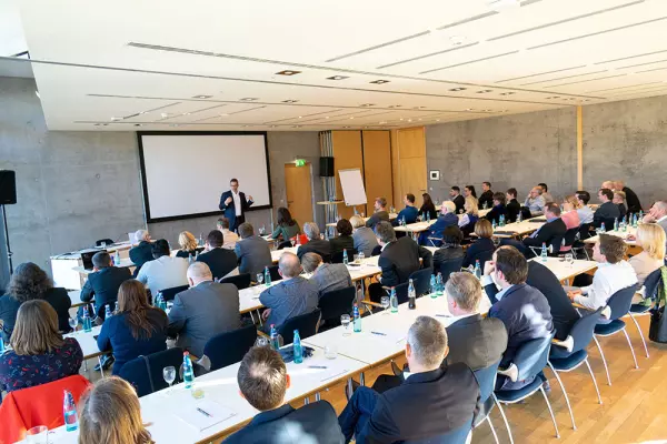 Save the Date: Personalsymposium „Kündigungswelle durchbrechen – Personalmanagement neu denken“