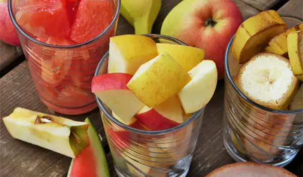 Every fourth pre-cut fruit salad has defects